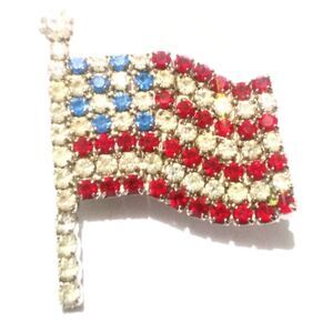 Vintage Patriotic American Flag Rhinestone Brooch – Red White Blue Sparkling Pin